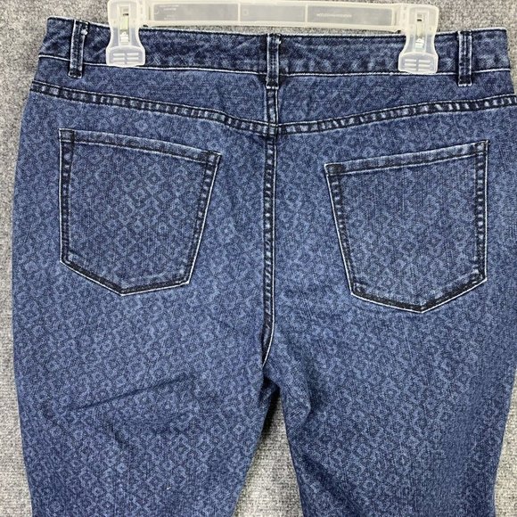 Coldwater Creek Dark Pattern Denim Natural Fit Bermuda Short No Size Tag 34Waist - Picture 6 of 11